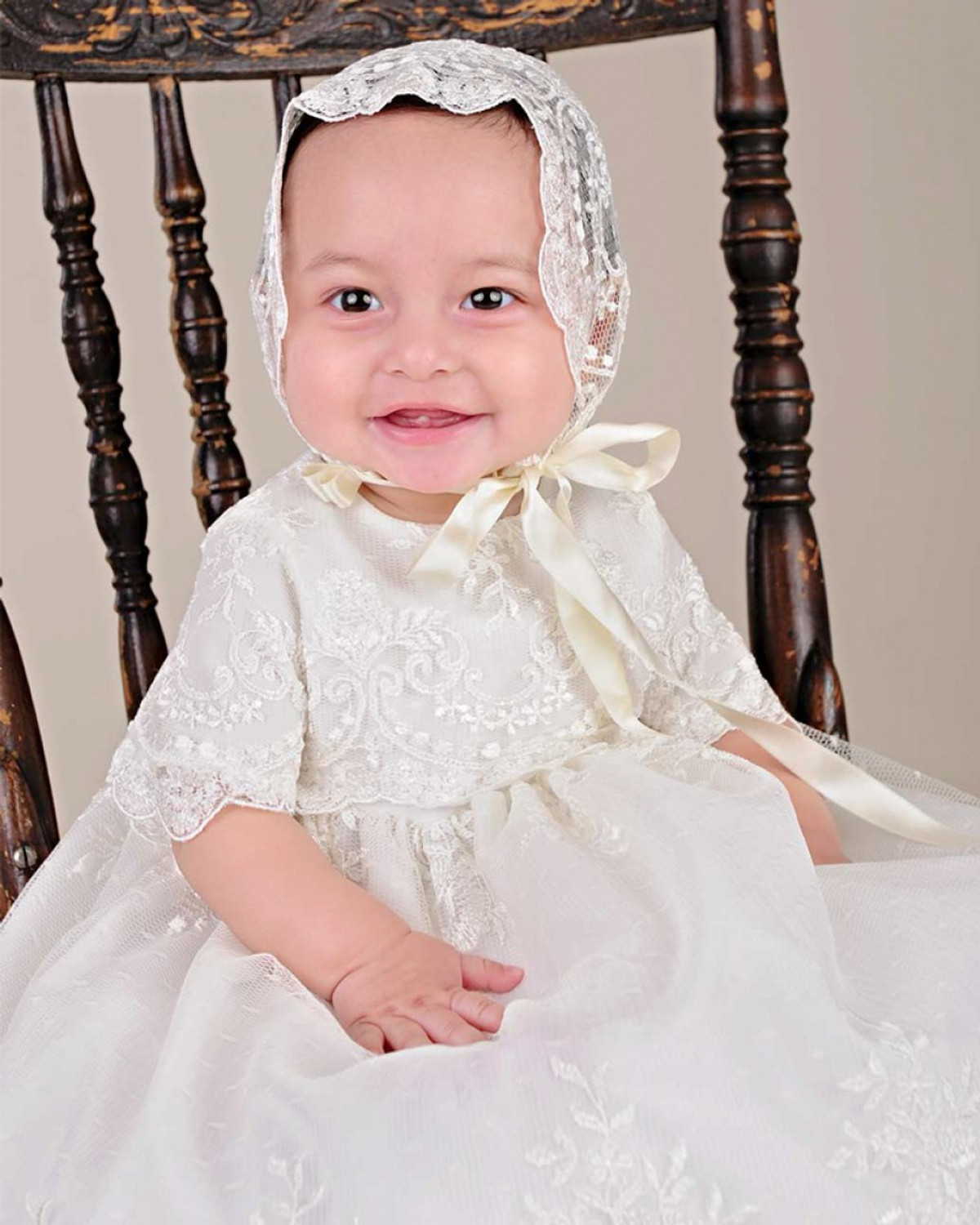 Christening Gown Girls Baptism Gowns Blessing Dresses with hat/bonnet –  Suma Christening Gowns, Flower Girls & First Communion